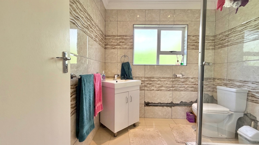 3 Bedroom Property for Sale in Mountainside Western Cape